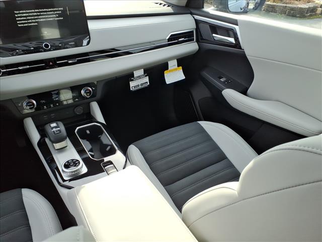 2025 Mitsubishi Outlander SE:2195M