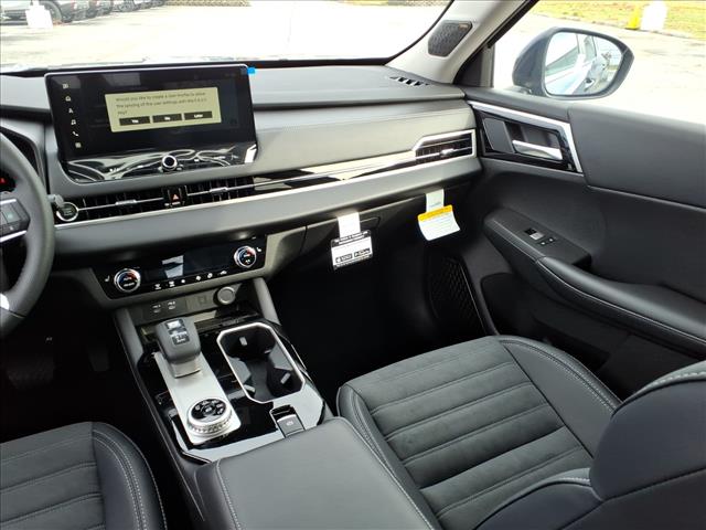 2025 Mitsubishi Outlander SE:2183M