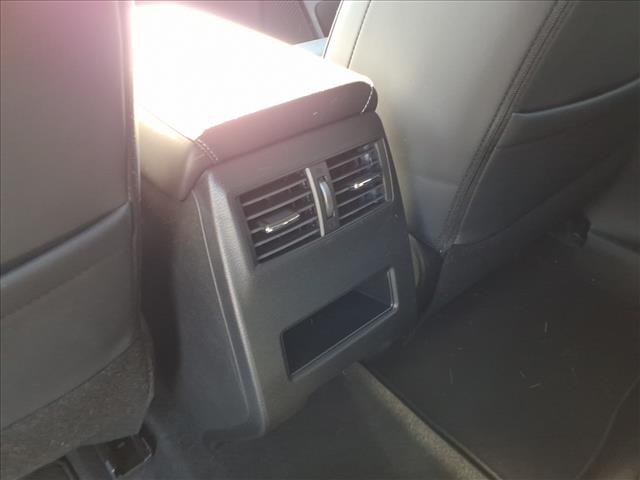 2026 Mitsubishi Outlander SE:1020N