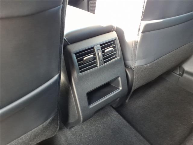 2026 Mitsubishi Outlander SE:1037N