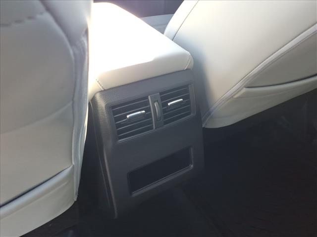 2026 Mitsubishi Outlander SE:1018N