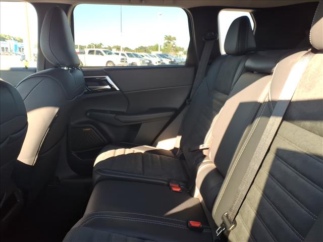 2026 Mitsubishi Outlander SE:1070N