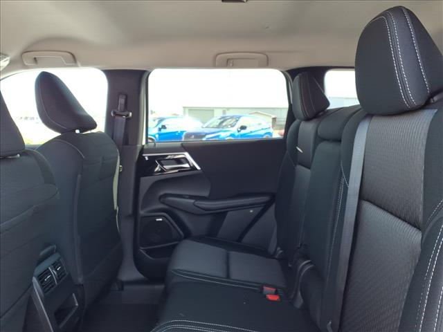 2026 Mitsubishi Outlander ES:1035N