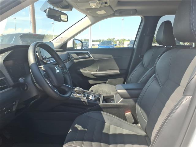 2024 Mitsubishi Outlander PHEV SE:1157U