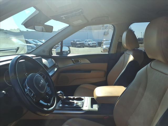 2022 Kia Carnival LXS:1086U