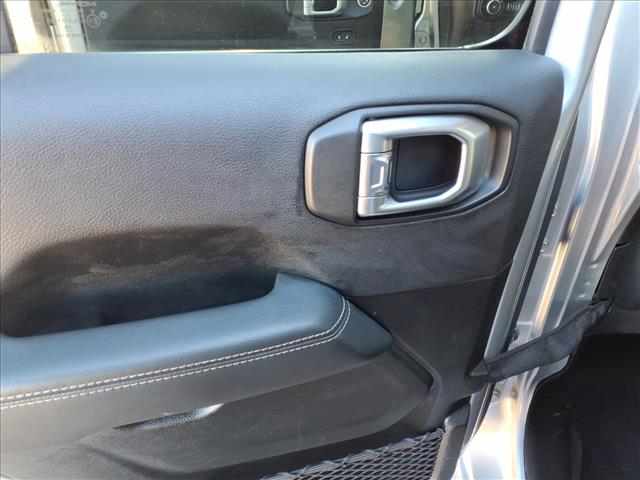 2020 Jeep Wrangler Unlimited Sahara:1048U