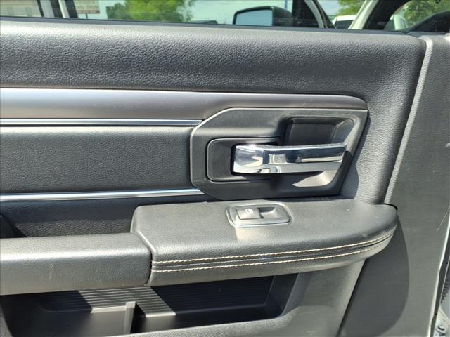 2023 RAM 1500 Classic Warlock:1152U