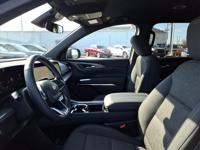 2024 Chevrolet Traverse FWD LS:1055U