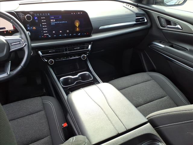 2024 Chevrolet Traverse FWD LT:1029U