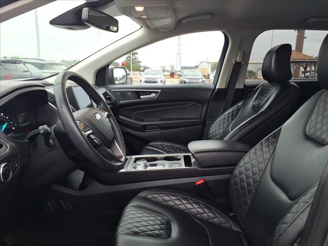 2024 Ford Edge Titanium:1031U