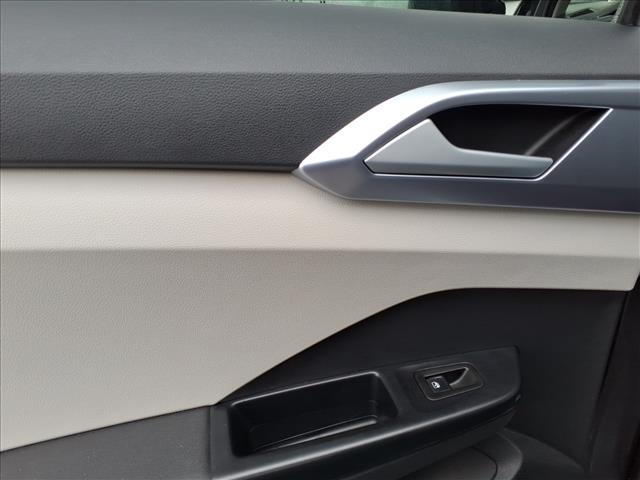 2025 Volkswagen Taos SE:1096U