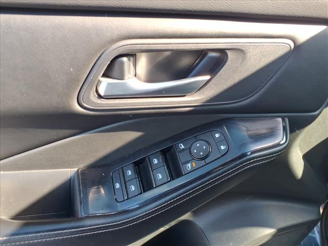 2024 Nissan Rogue SV:1335U