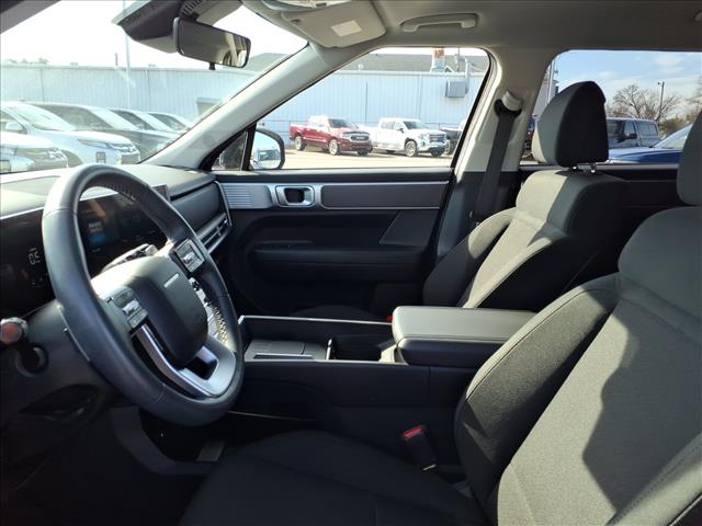 2025 Hyundai SANTA FE SE:1054U