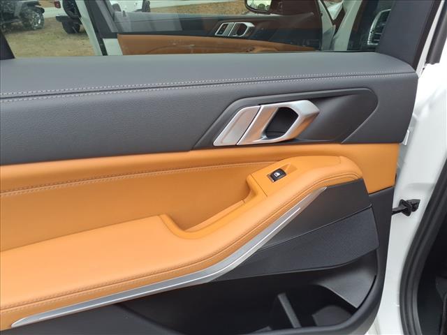 2022 BMW X5 sDrive40i:1017U