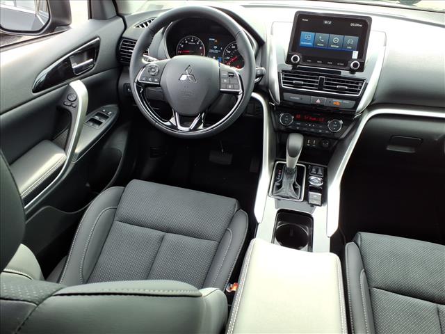 2026 Mitsubishi Eclipse Cross SE:2203M