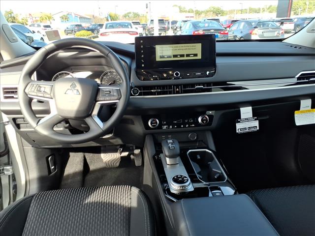 2026 Mitsubishi Outlander ES:1024N