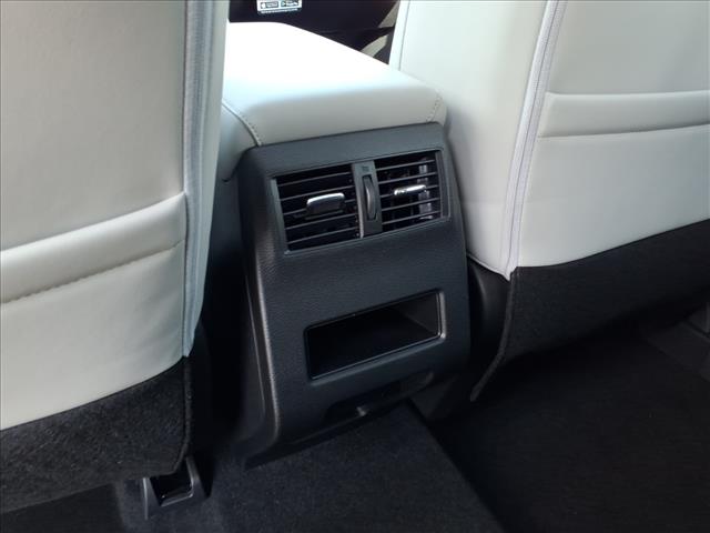 2026 Mitsubishi Outlander SE:1031N