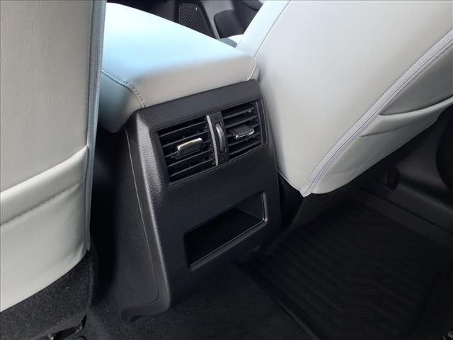 2026 Mitsubishi Outlander SE:1028N