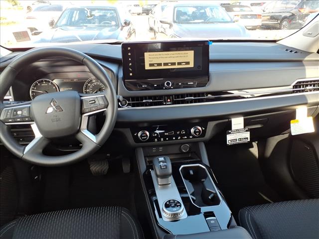 2026 Mitsubishi Outlander ES:1033N