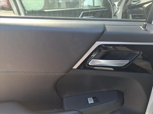 2024 Mitsubishi Outlander PHEV SE:1157U