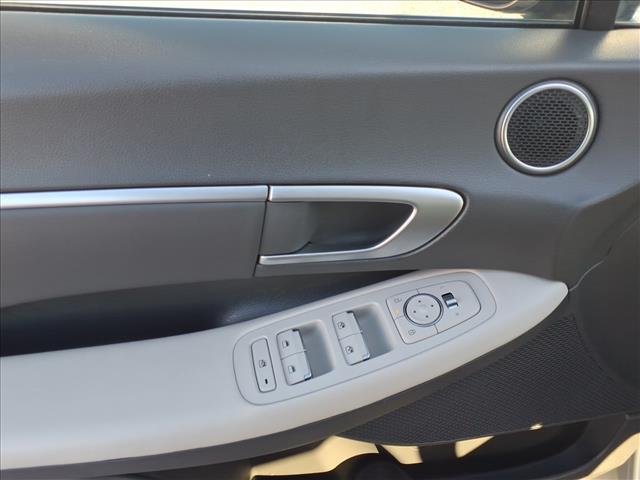2025 Hyundai SONATA SEL:1322U