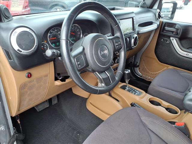 2013 Jeep Wrangler Sahara:1088U