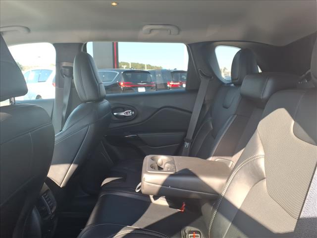 2023 Jeep Cherokee Altitude Lux:1081U