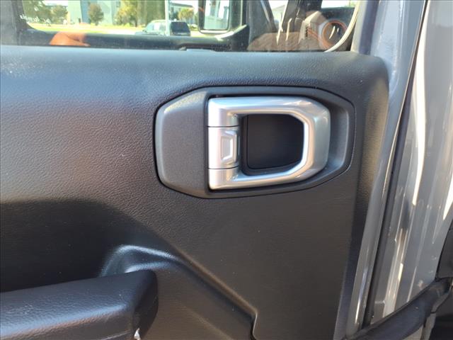 2022 Jeep Gladiator Mojave:1332U