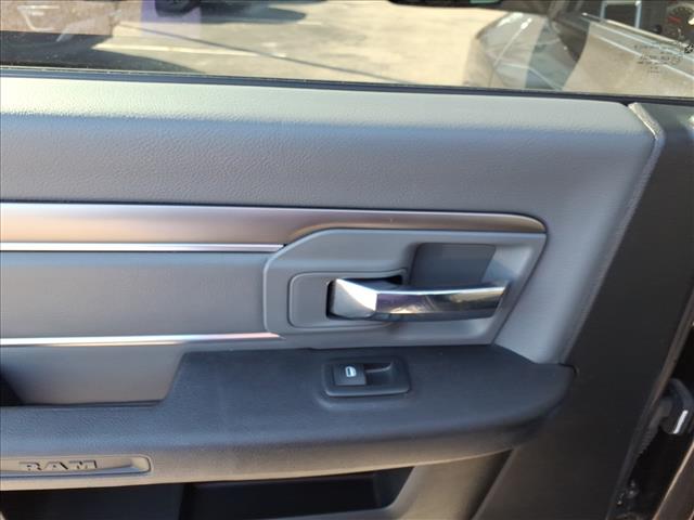 2023 RAM 1500 Classic SLT:1042U