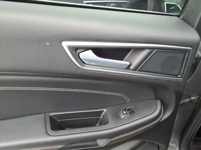 2024 Ford Edge Titanium:1031U