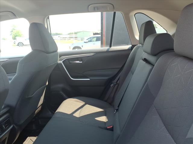 2024 Toyota RAV4 XLE:1253U