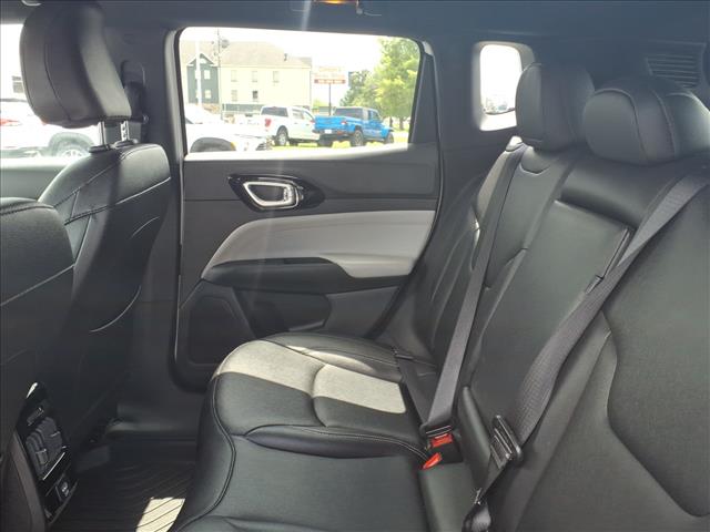 2025 Jeep Compass Limited:1236U