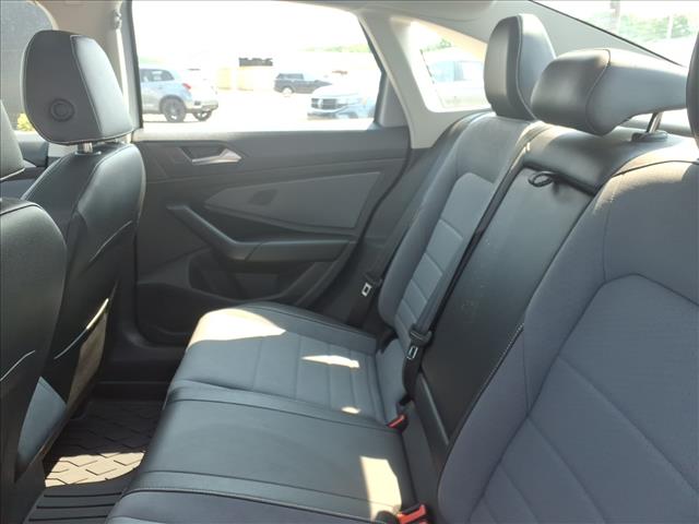 2025 Volkswagen Jetta SE:1254U