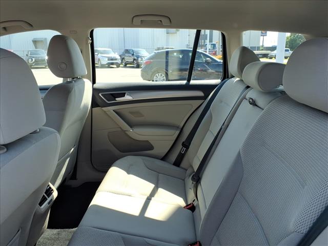 2016 Volkswagen Golf SportWagen TSI S:1143U