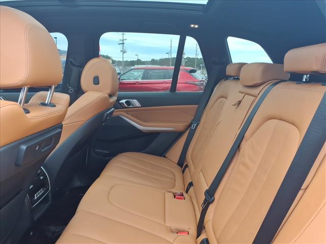 2022 BMW X5 sDrive40i:1017U