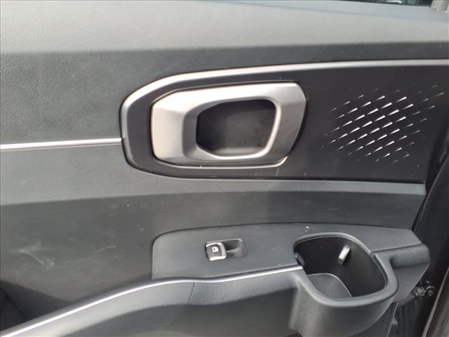 2022 Kia Sorento LX:16914T