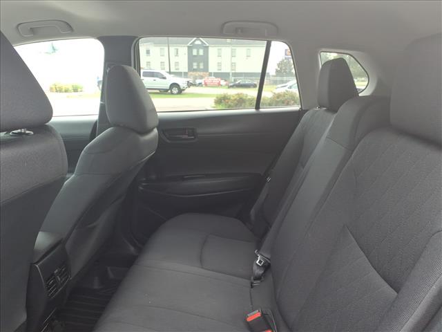 2025 Toyota Corolla Cross LE:1265U