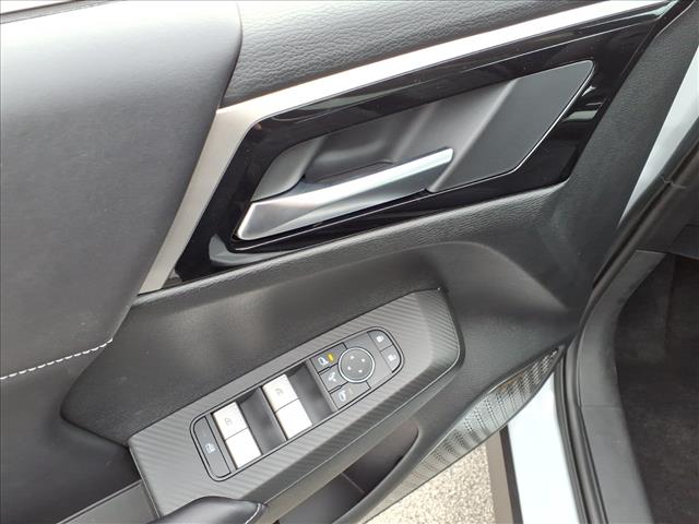 2025 Mitsubishi Outlander SE:2181M