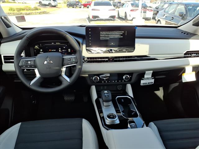 2026 Mitsubishi Outlander SE:1031N