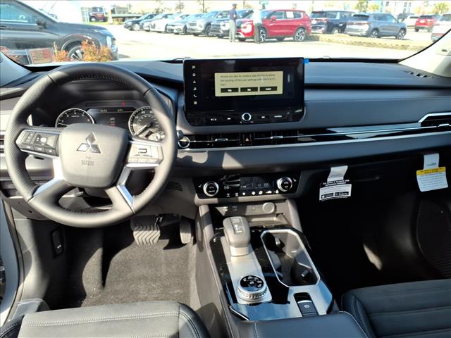 2026 Mitsubishi Outlander SE:1039N