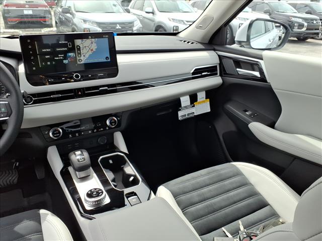 2026 Mitsubishi Outlander SE:1059N