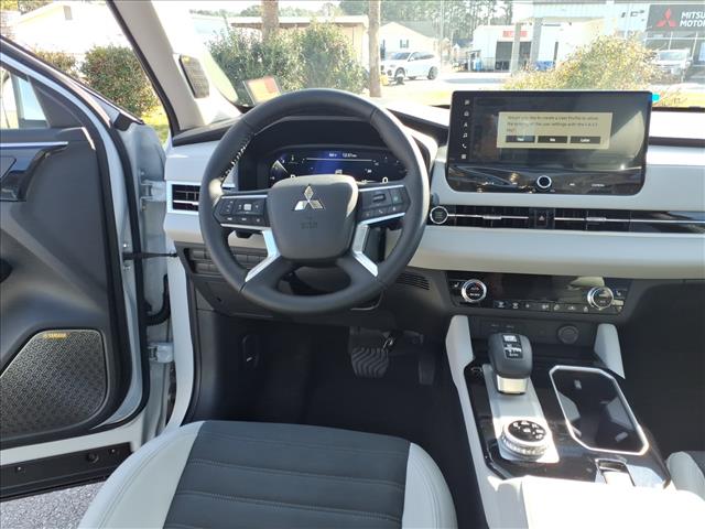 2026 Mitsubishi Outlander SE:1018N