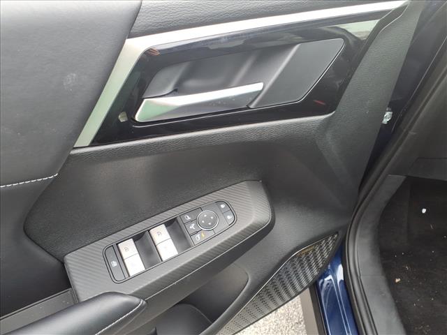 2025 Mitsubishi Outlander SE:2187M