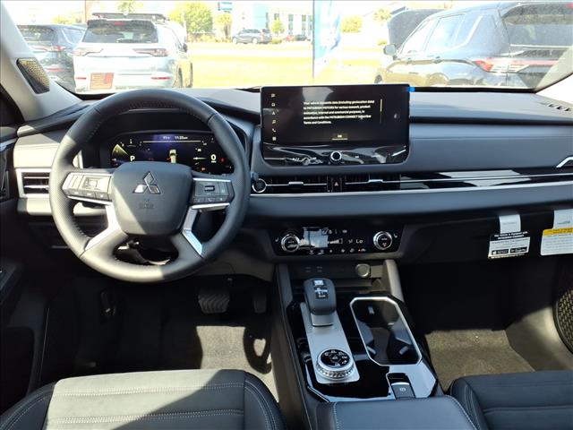 2026 Mitsubishi Outlander SE:1045N