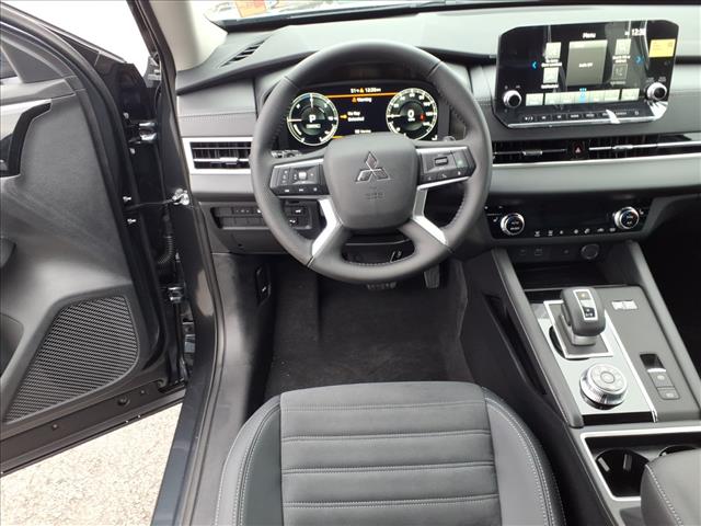 2025 Mitsubishi Outlander PHEV SE:1013N