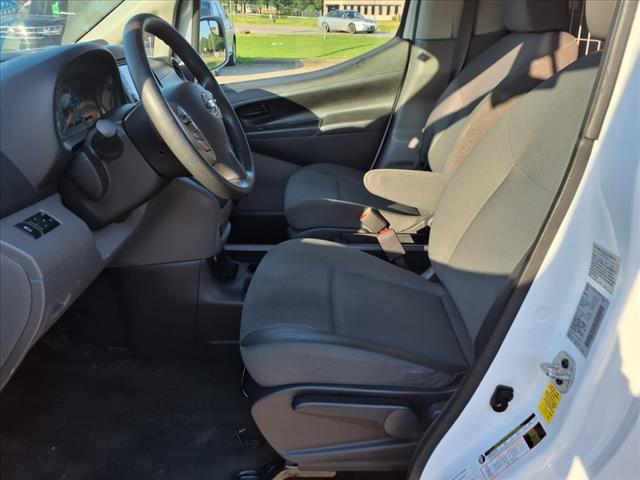 2021 Nissan NV200 SV