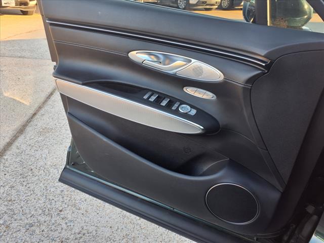 2023 Genesis GV70 2.5T Standard