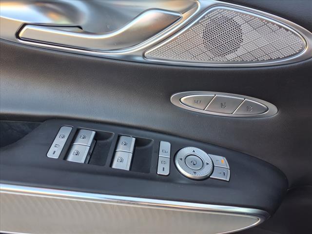2023 Genesis GV70 2.5T Standard
