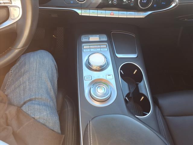 2023 Genesis GV70 2.5T Standard