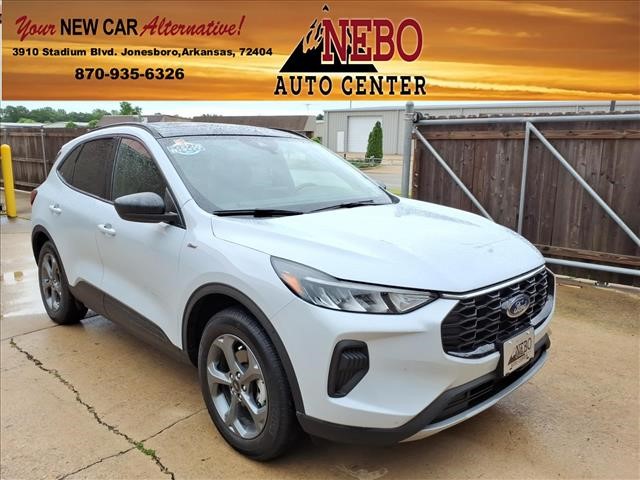 2025 Ford Escape ST-Line photo 1